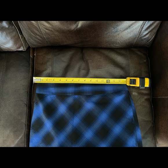 Misses The Limited brand plaid skirt. - Picture 10 of 10